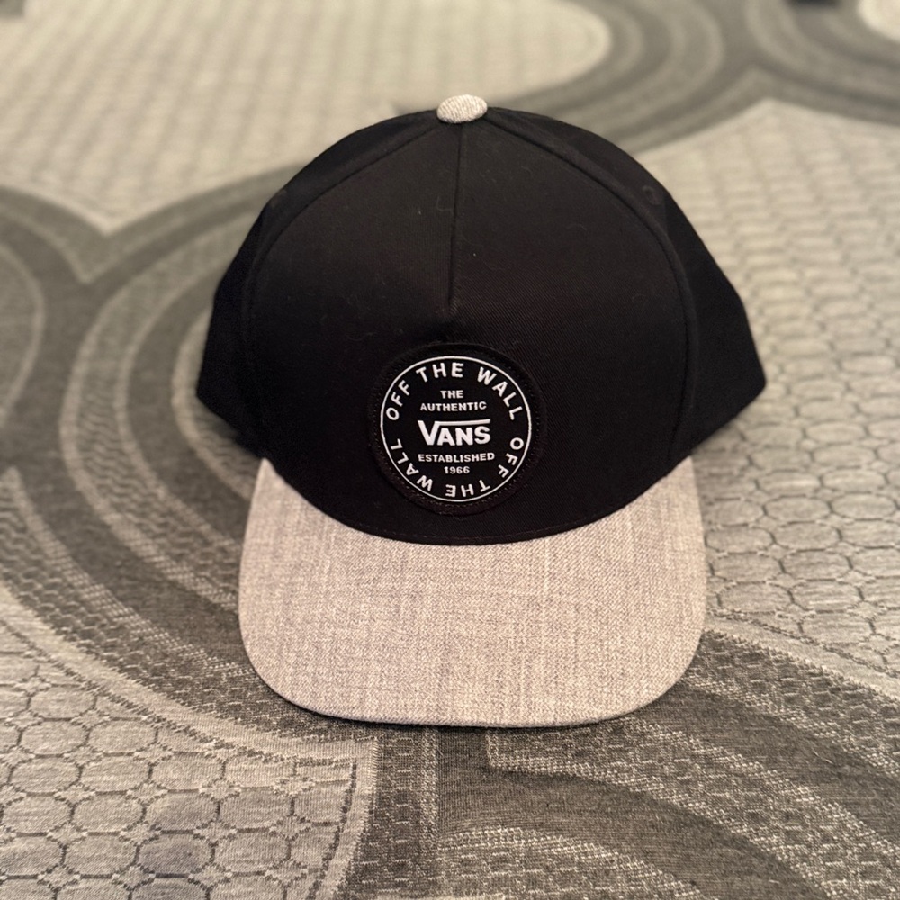 Vans Off the Wall Flat billed hat